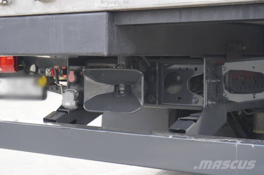 Mercedes-Benz Actros 2545 6×2 MP5 / KRONE refrigerator 18 EPAL Camion cu control de temperatura