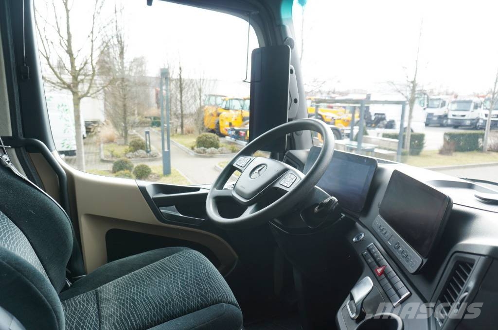 Mercedes-Benz Actros 2545 6×2 MP5 / KRONE refrigerator 18 EPAL Camion cu control de temperatura