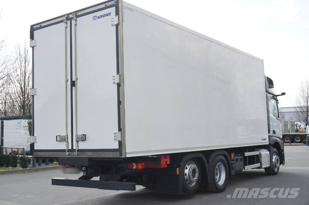 Mercedes-Benz Actros 2545 6×2 MP5 / KRONE refrigerator 18 EPAL Camion cu control de temperatura