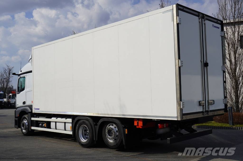 Mercedes-Benz Actros 2545 6×2 MP5 / KRONE refrigerator 18 EPAL Camion cu control de temperatura