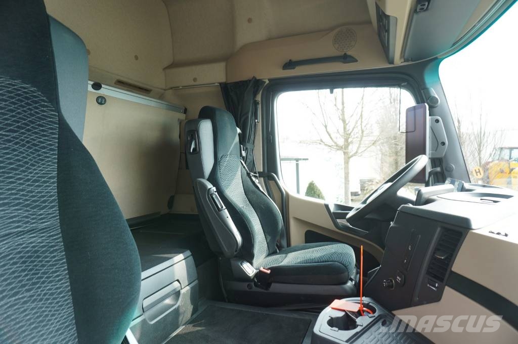 Mercedes-Benz Actros 2545 6×2 MP5 / KRONE refrigerator 18 EPAL Camion cu control de temperatura