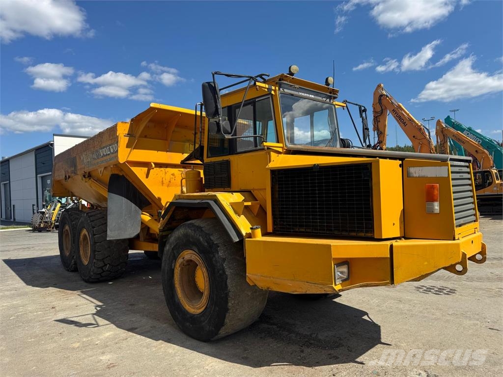 Volvo A30C Liigendraamiga pinnaseveokid