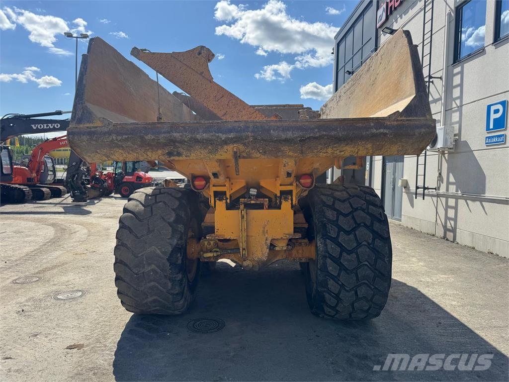 Volvo A30C Liigendraamiga pinnaseveokid