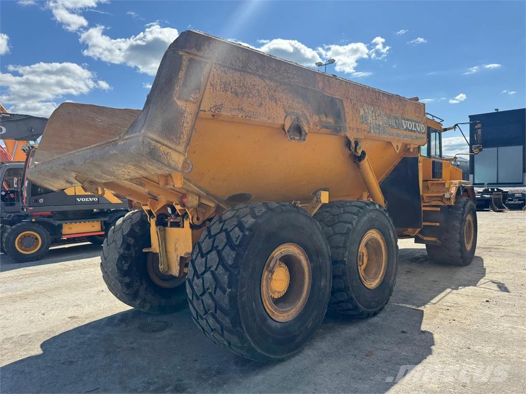 Volvo A30C Liigendraamiga pinnaseveokid