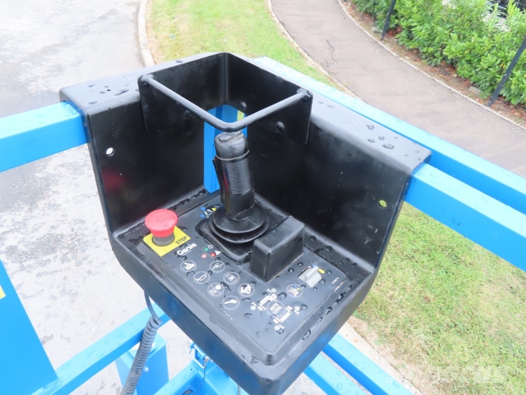 Genie GS 3369 RT رافعات مقصية الشكل
