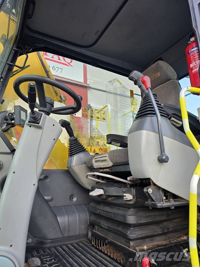 Komatsu PW 148-11 Dozers - Tratores rastos
