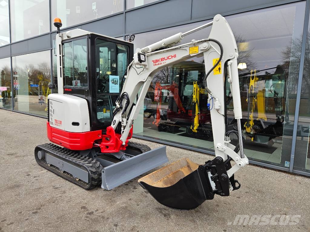 Takeuchi TB 23 R Minigravere <7t