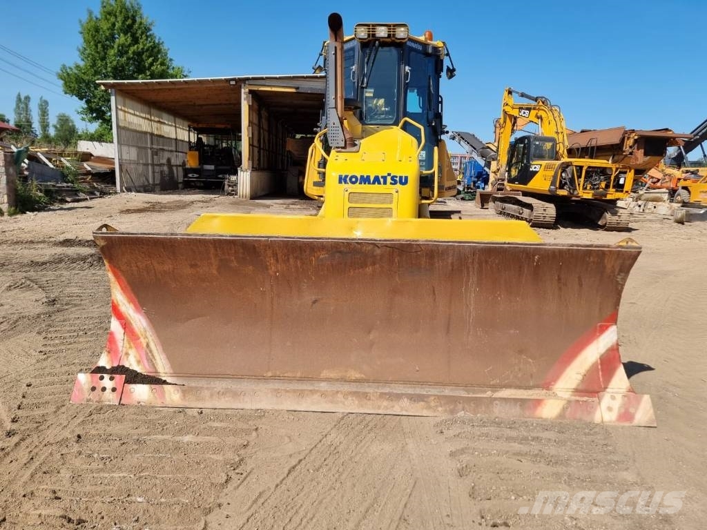 Komatsu D 61 PXI-23 INTELLIGENT Buldooserid