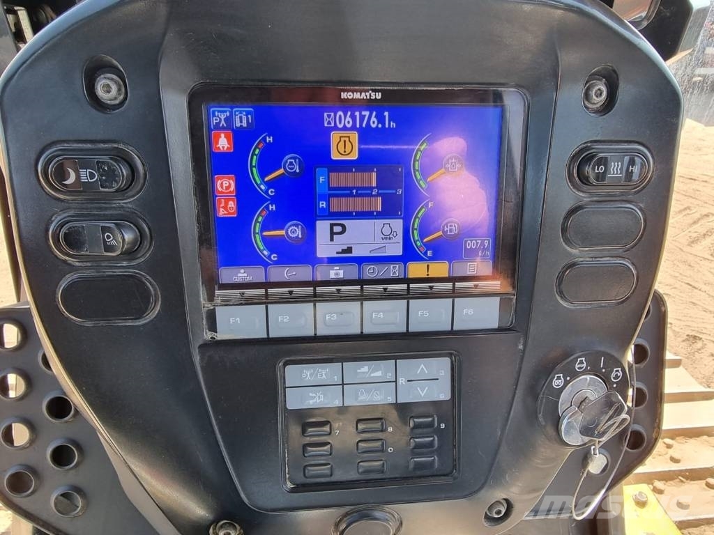 Komatsu D 61 PXI-23 INTELLIGENT Buldooserid