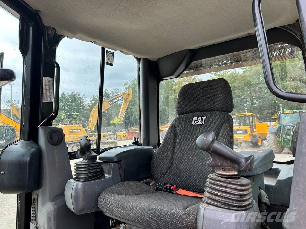 CAT D 5 K 2 LGP - Trimble Ready 履带式推土机
