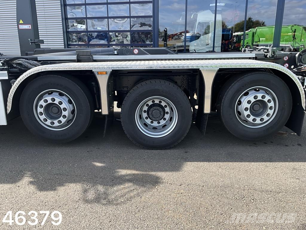 DAF FAQ XD 450 8x2 Hiab 26 Tonmeter laadkraan Камиони с кран с кука