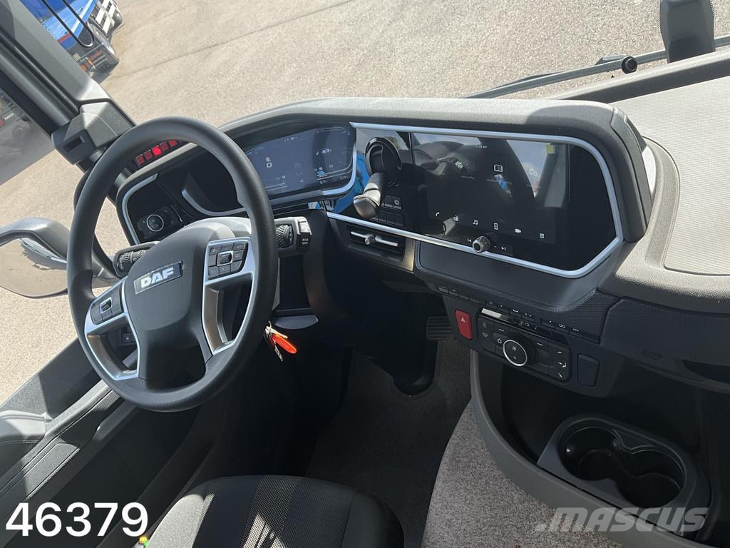 DAF FAQ XD 450 8x2 Hiab 26 Tonmeter laadkraan Камиони с кран с кука