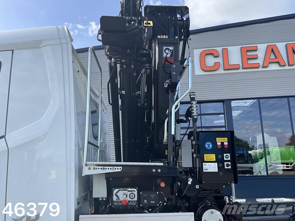 DAF FAQ XD 450 8x2 Hiab 26 Tonmeter laadkraan Камиони с кран с кука