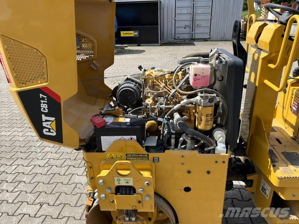 CAT CB 1.7 雙輪滾壓機