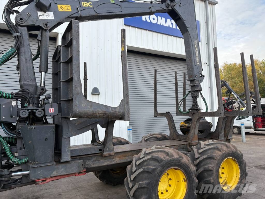 John Deere 910G Kuormatraktorit