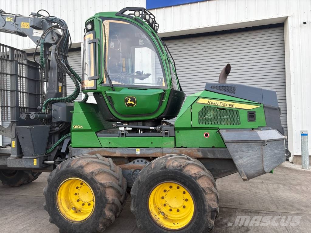 John Deere 910G Kuormatraktorit