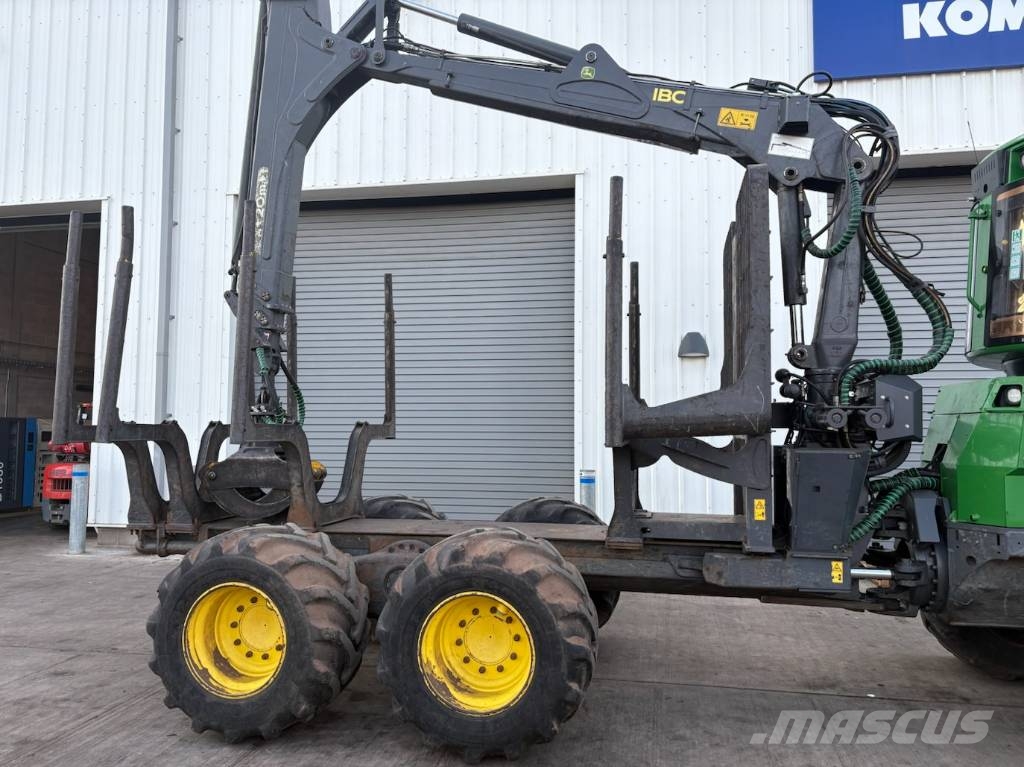 John Deere 910G Kuormatraktorit