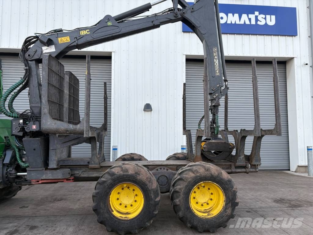 John Deere 910G Kuormatraktorit