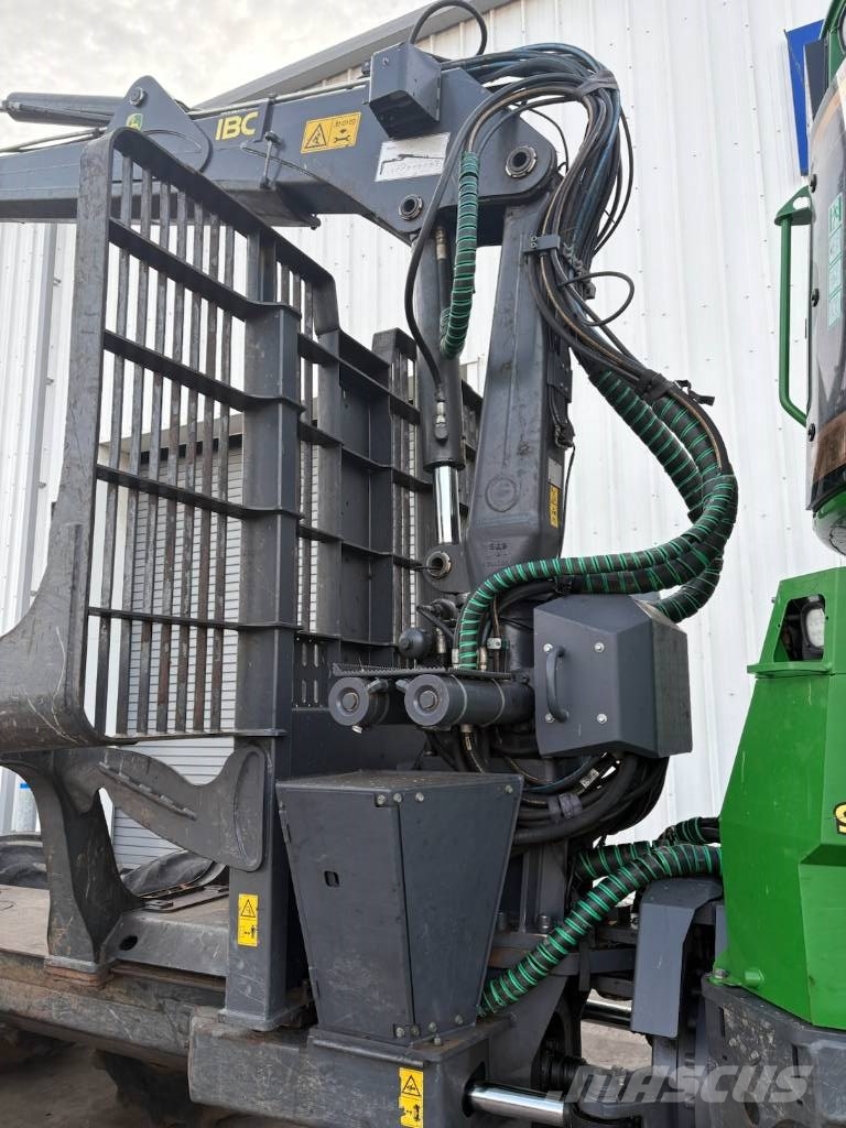 John Deere 910G Kuormatraktorit