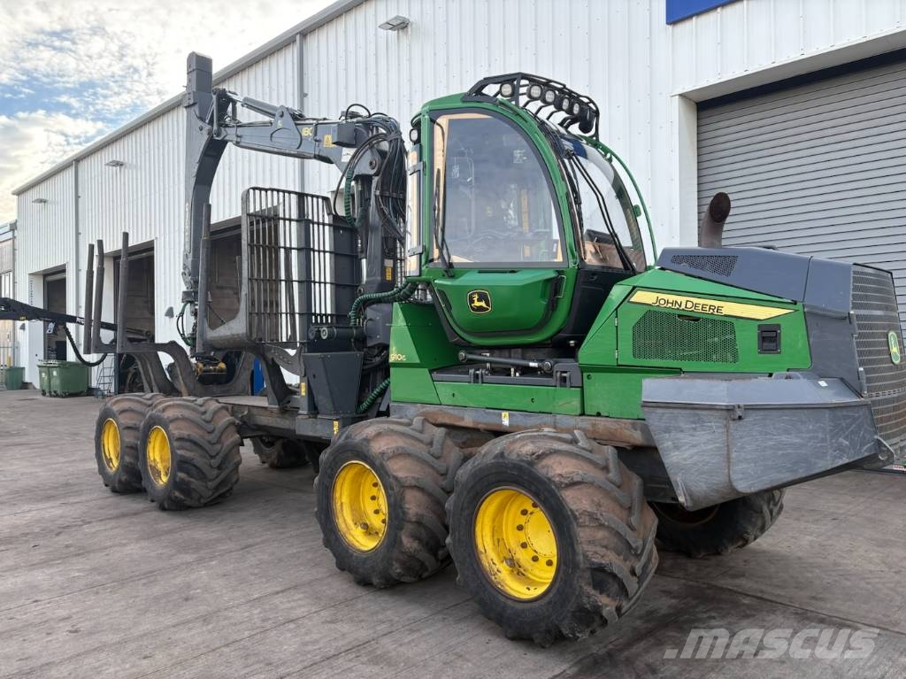 John Deere 910G Kuormatraktorit
