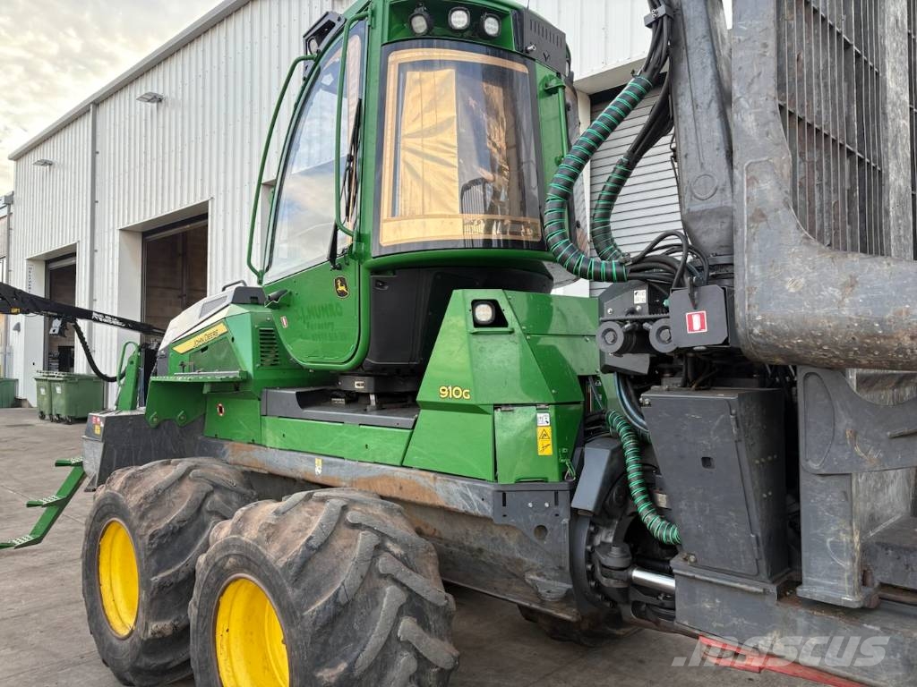 John Deere 910G Kuormatraktorit