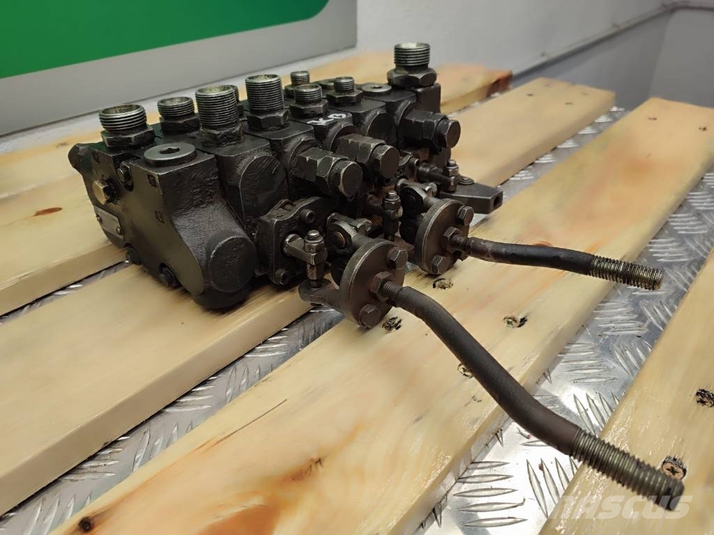 JCB Hydraulic distributor 3469205165 JCB loader Hidraulikos įrenginiai
