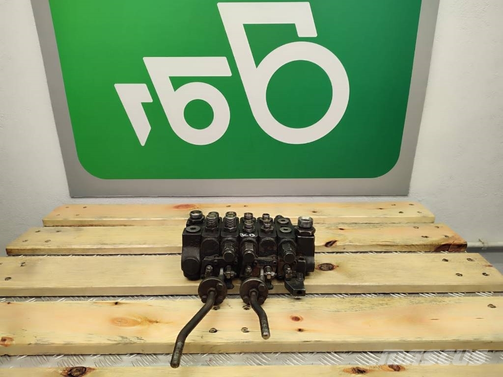 JCB Hydraulic distributor 3469205165 JCB loader Hidraulikos įrenginiai