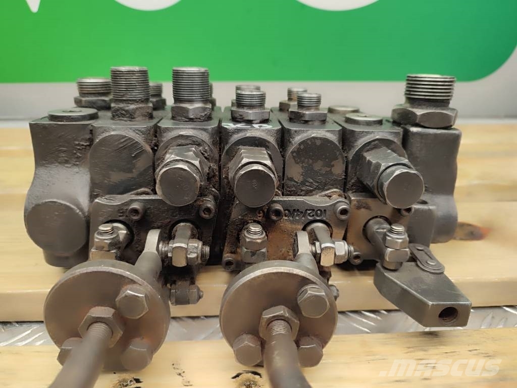 JCB Hydraulic distributor 3469205165 JCB loader Hidraulikos įrenginiai