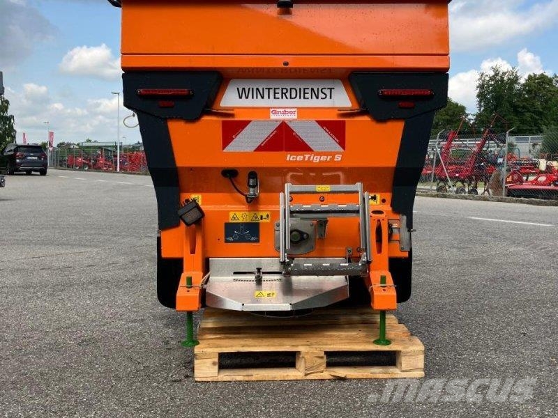 Amazone IceTiger S ماكينات زراعية - غير ذلك