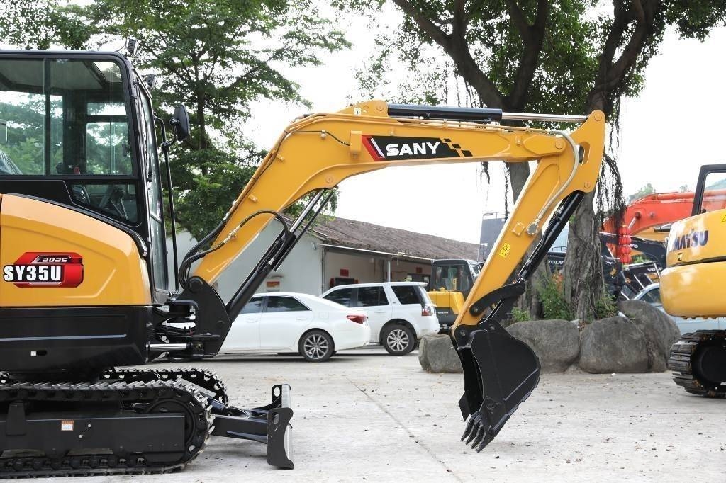Sany SY 35 U Mini Escavadoras <7t