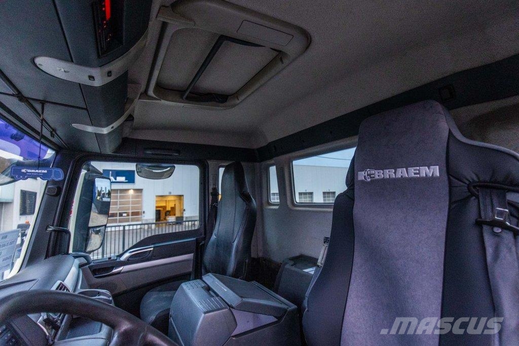 MAN TGS 35.400 BL - HIAB 144 E-2 DUO 吊鉤式起重車