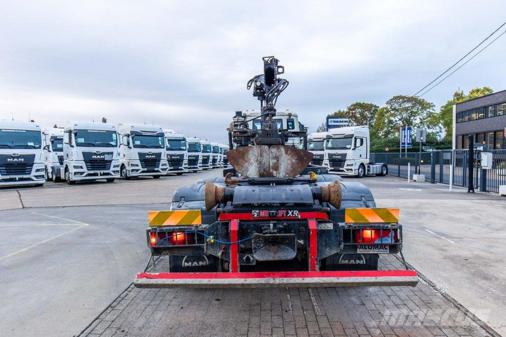 MAN TGS 35.400 BL - HIAB 144 E-2 DUO Camiones polibrazo