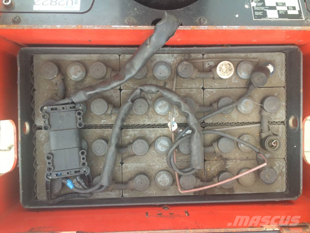 Linde P30 /141/ V-2822 OB Elektrische heftrucks