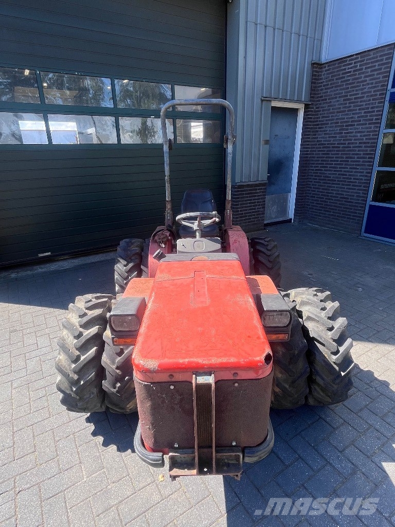 Carraro 3800 HST الجرارات