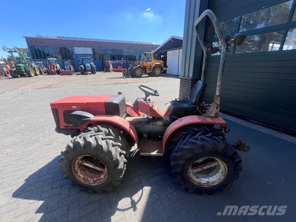 Carraro 3800 HST الجرارات
