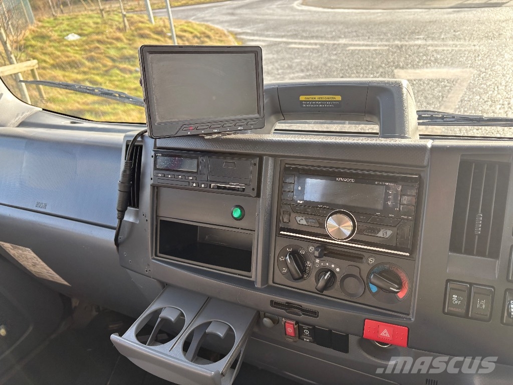Isuzu N75.150 شاحنات قلابة