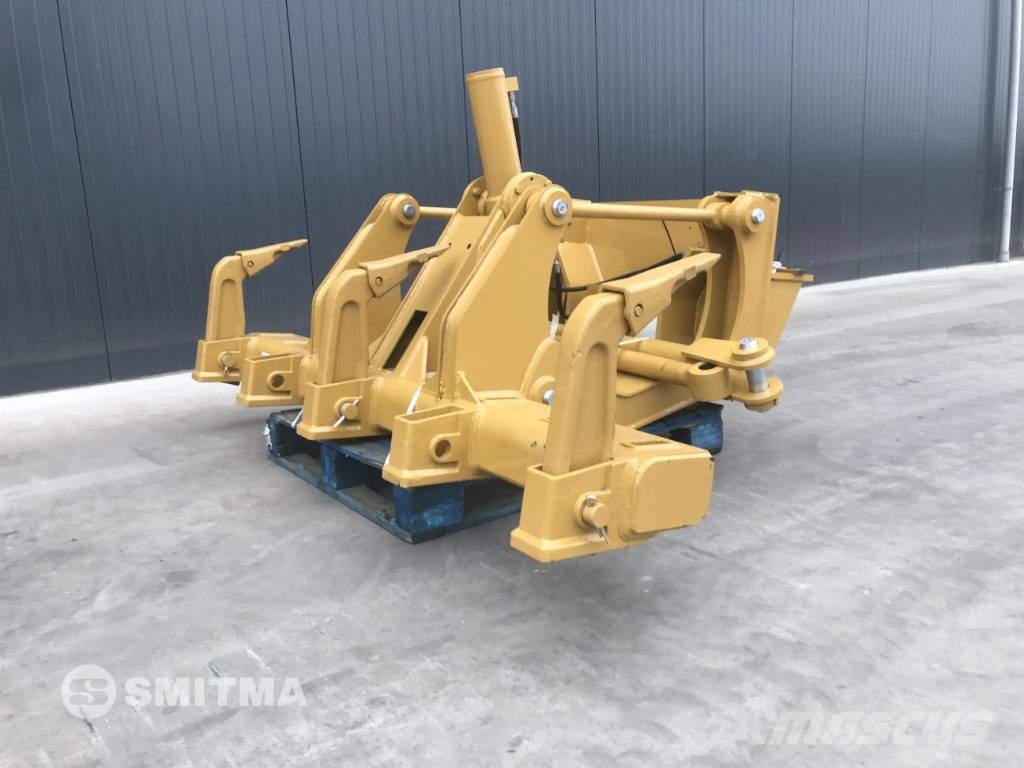 CAT 130G Escarificadores