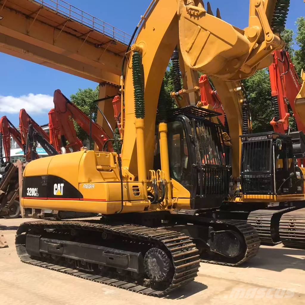 CAT 320 C L Pelle sur chenilles
