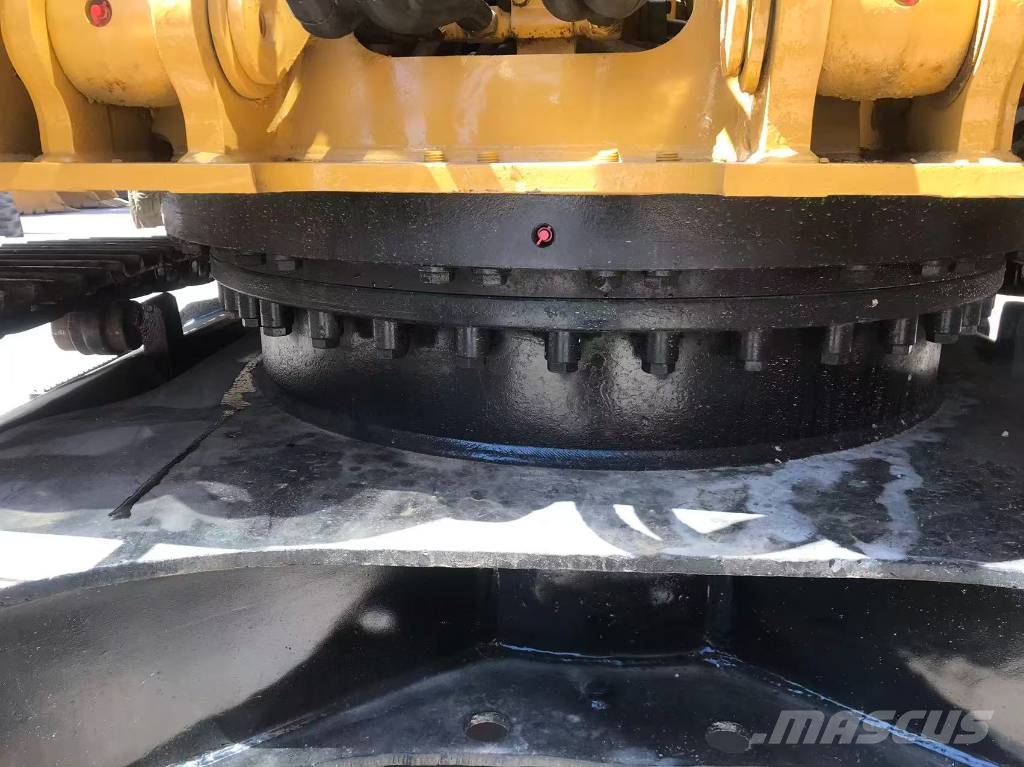 CAT 320 C L Pelle sur chenilles