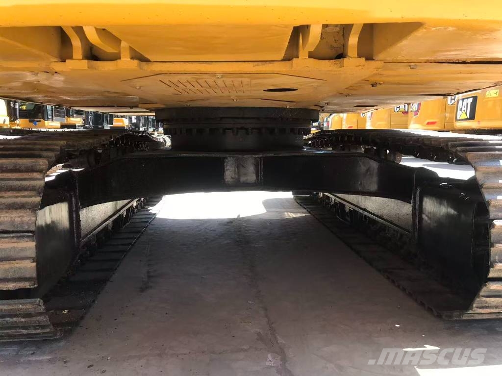 CAT 320 C L Pelle sur chenilles
