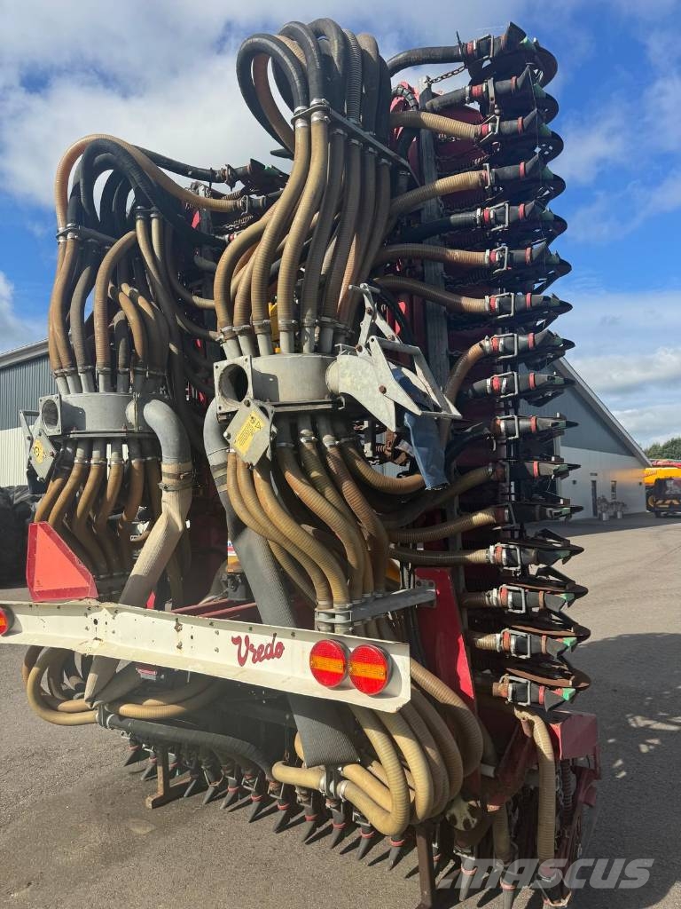 Vredo ZB3 12 meter grøntjordsnedfælder Цистерни для перевезення суспензій
