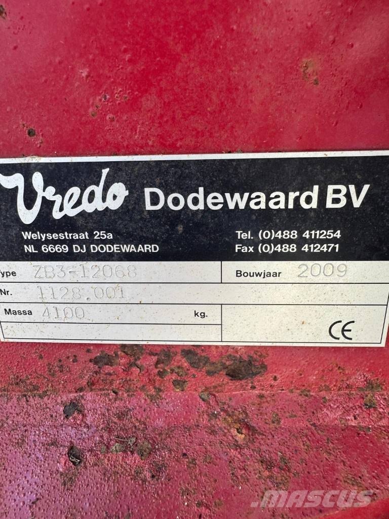 Vredo ZB3 12 meter grøntjordsnedfælder Цистерни для перевезення суспензій
