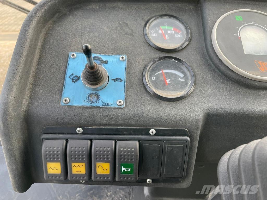 JCB VM166D (15.5t) Rodillos de un solo tambor