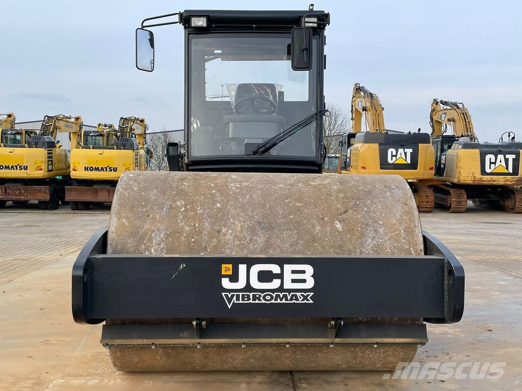JCB VM166D (15.5t) Rodillos de un solo tambor