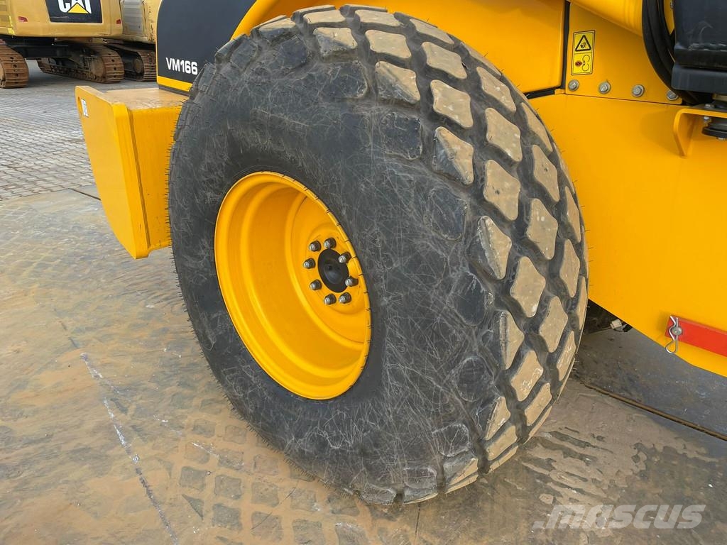 JCB VM166D (15.5t) Rodillos de un solo tambor