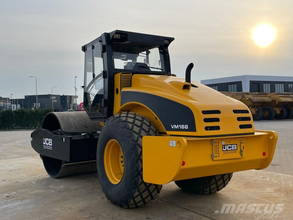 JCB VM166D (15.5t) Rodillos de un solo tambor