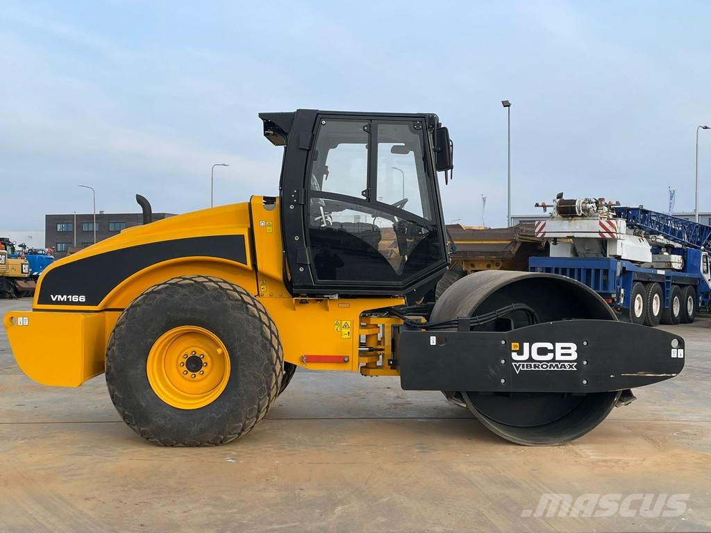 JCB VM166D (15.5t) Rodillos de un solo tambor