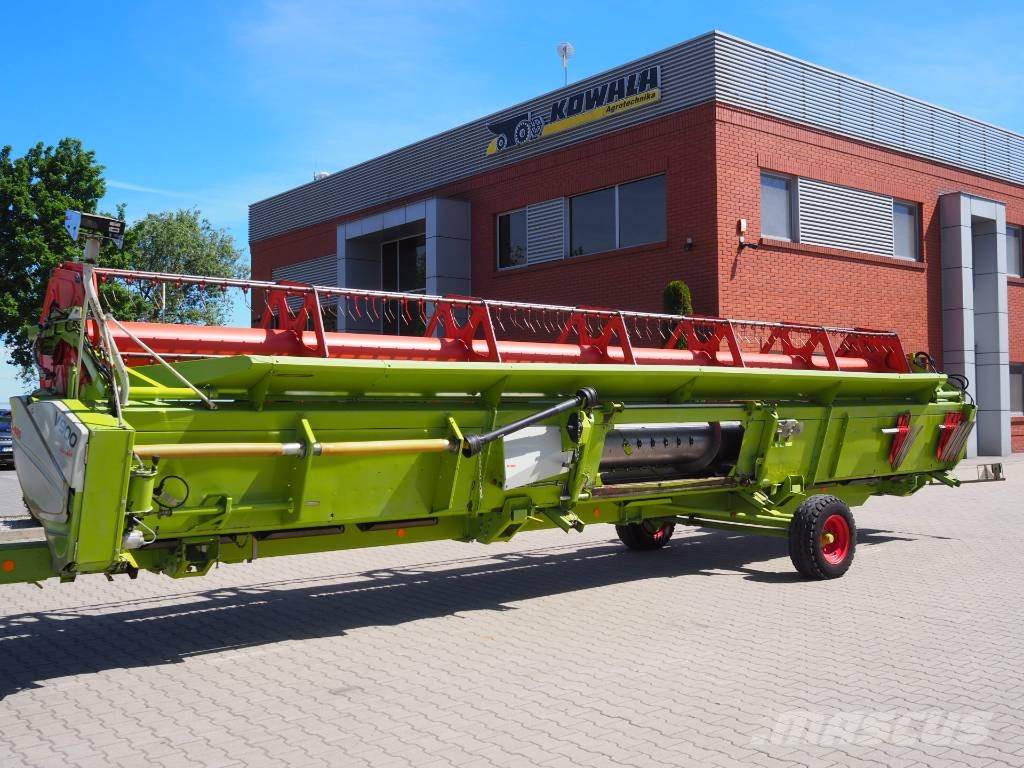 CLAAS Lexion 580 + V900 Kombajni