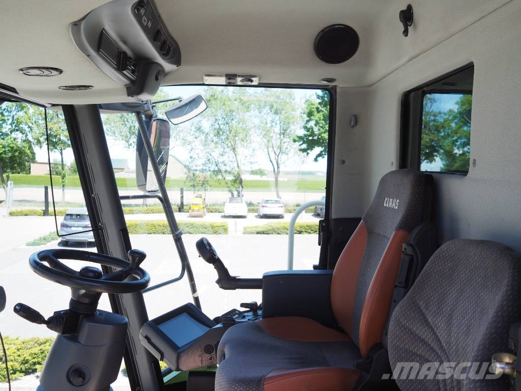 CLAAS Lexion 580 + V900 Kombajni