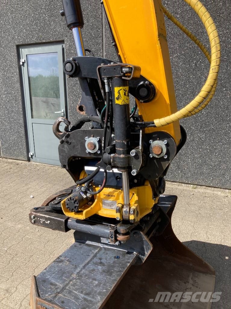 JCB HD 110W Hydradig حفارات بعجل